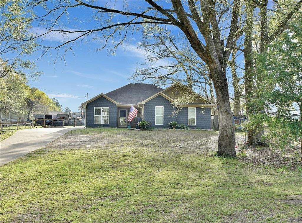 10 Bon Acre Road, Fort Mitchell, AL, 36856