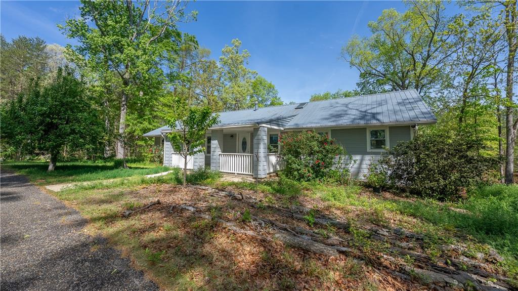 562 Oswichee Road, Seale, AL, 36875