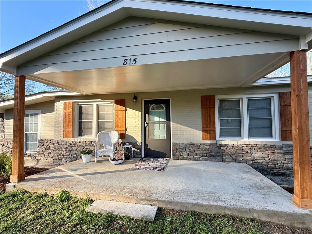 815 Railroad Avenue, Smiths Station, AL, 36877